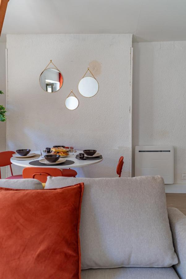 Au Coeur De L'Effervescence Terracotta - Une Nuit A Nîmes Eksteriør billede
